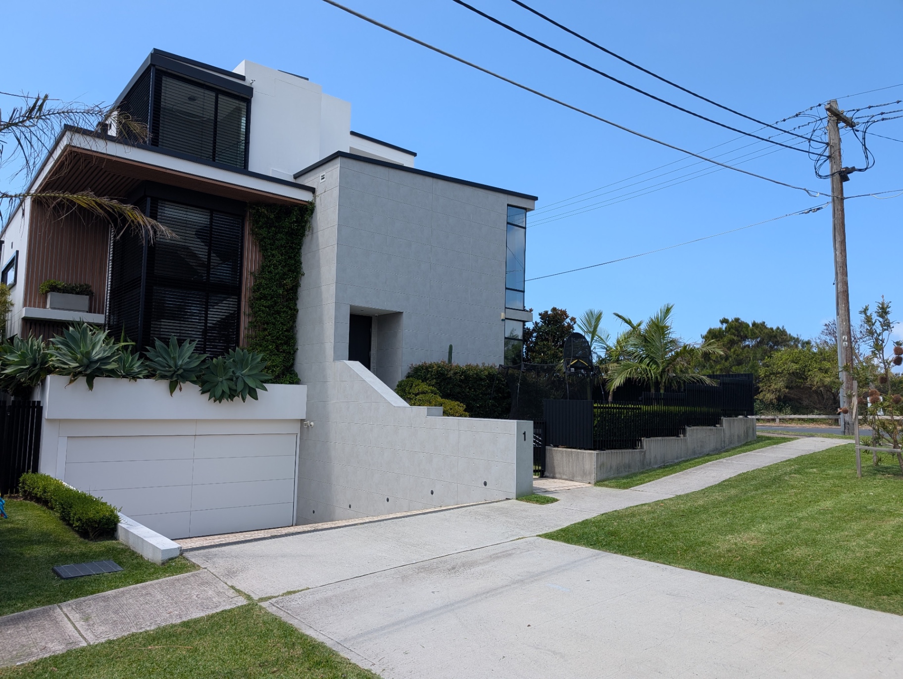 Modern Verge